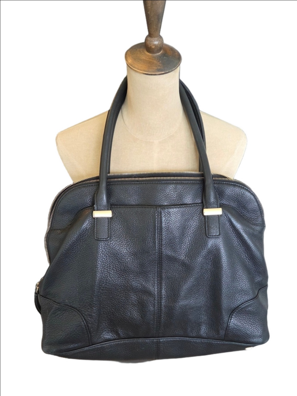 Danier Black Pebbled Leather Tote Bag Purse Shoulder Satchel Work Carryall Gold